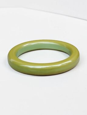 Vintage 1930s Authentic Green Bakelite Bangle Bracelet